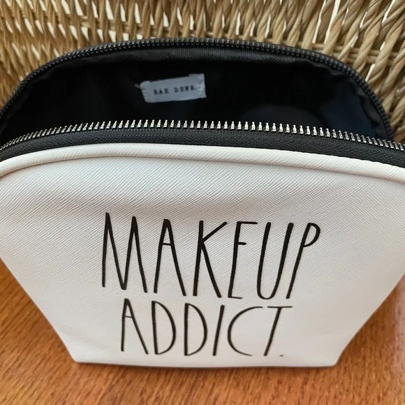 RAE DUNN Cosmetic Zipper Bag- ‘Makeup Addict.’ - Picture 4 of 6